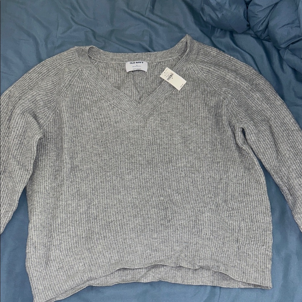 Old Navy Light Gray Ribbed V‑Neck Sweater